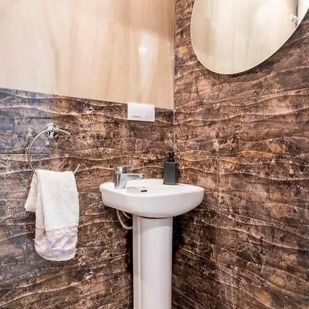 Piso En Zona Exclusiva Calle Colon Apartmán *