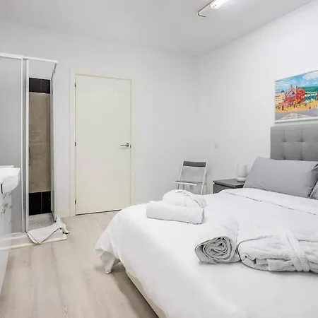Piso En Zona Exclusiva Calle Colon Apartment