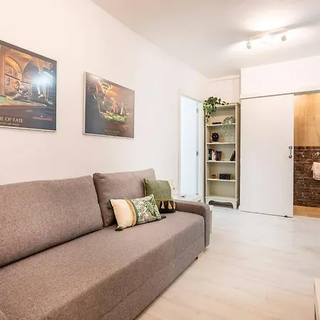 Piso En Zona Exclusiva Calle Colon Apartment
