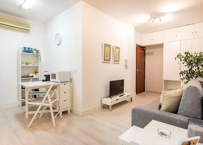Piso En Zona Exclusiva Calle Colon Apartamento *